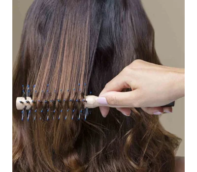 The Blow-Dry Brush N°1