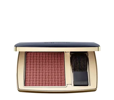 The Sculpting Blush Powder