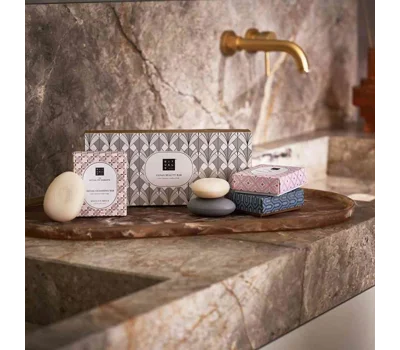 The Ritual of Sakura Shampoo & Body Bar
