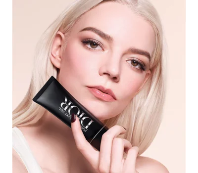 Dior Forever Velvet Veil Makeup base - Blurring matte finish, SPF 15 PA++