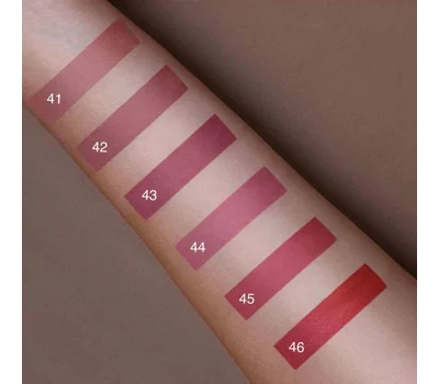 Stay On Me Lip Liner