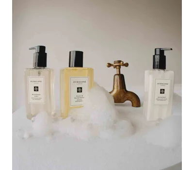 English Pear & Freesia Body & Hand Wash