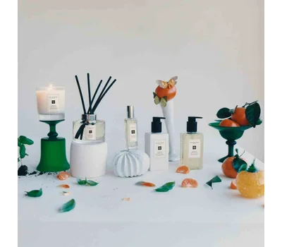 Lime Basil & Mandarin Exfoliating Shower Gel