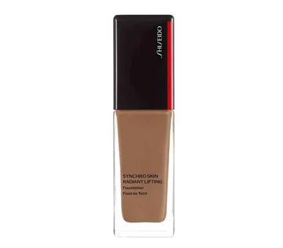 Synchro Skin Radiant Lifting Foundation